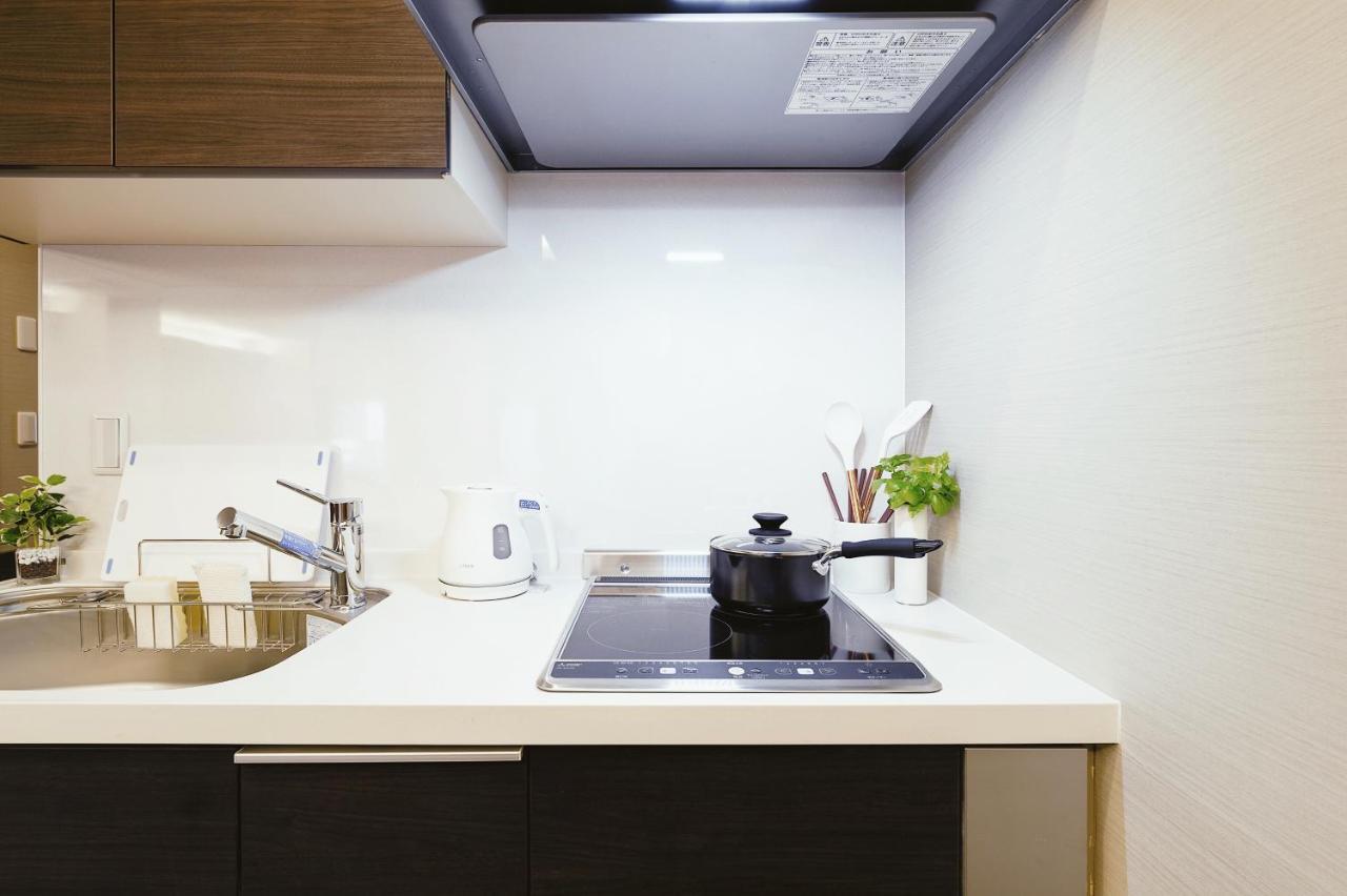 Cherry Blooming Tokyo- All Suite Boutique Hotel 东京伊樱里-中央区全套房艺术酒店 Екстер'єр фото