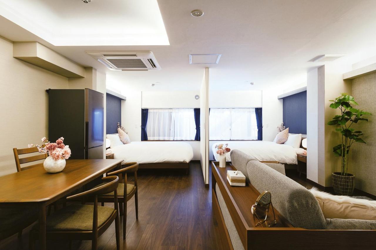 Cherry Blooming Tokyo- All Suite Boutique Hotel 东京伊樱里-中央区全套房艺术酒店 Екстер'єр фото